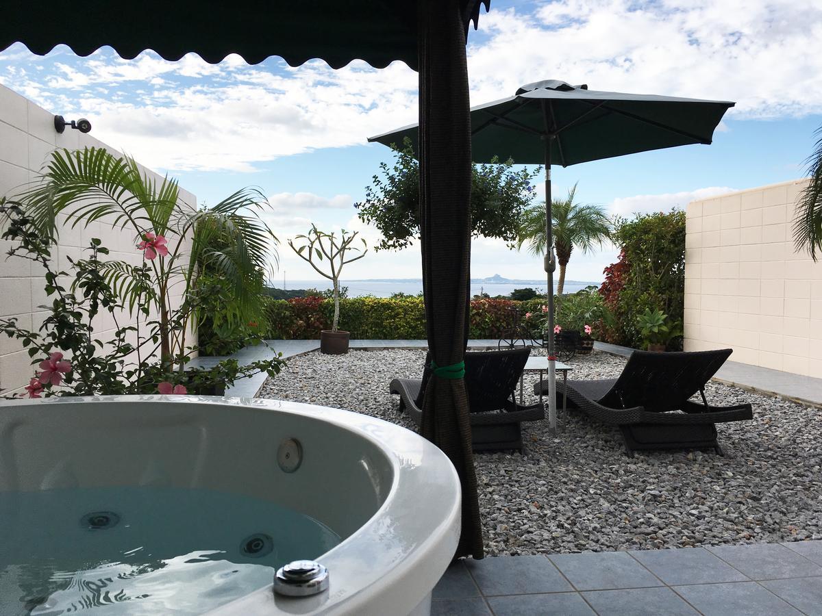 Villa Motobu Hills Eksteriør bilde