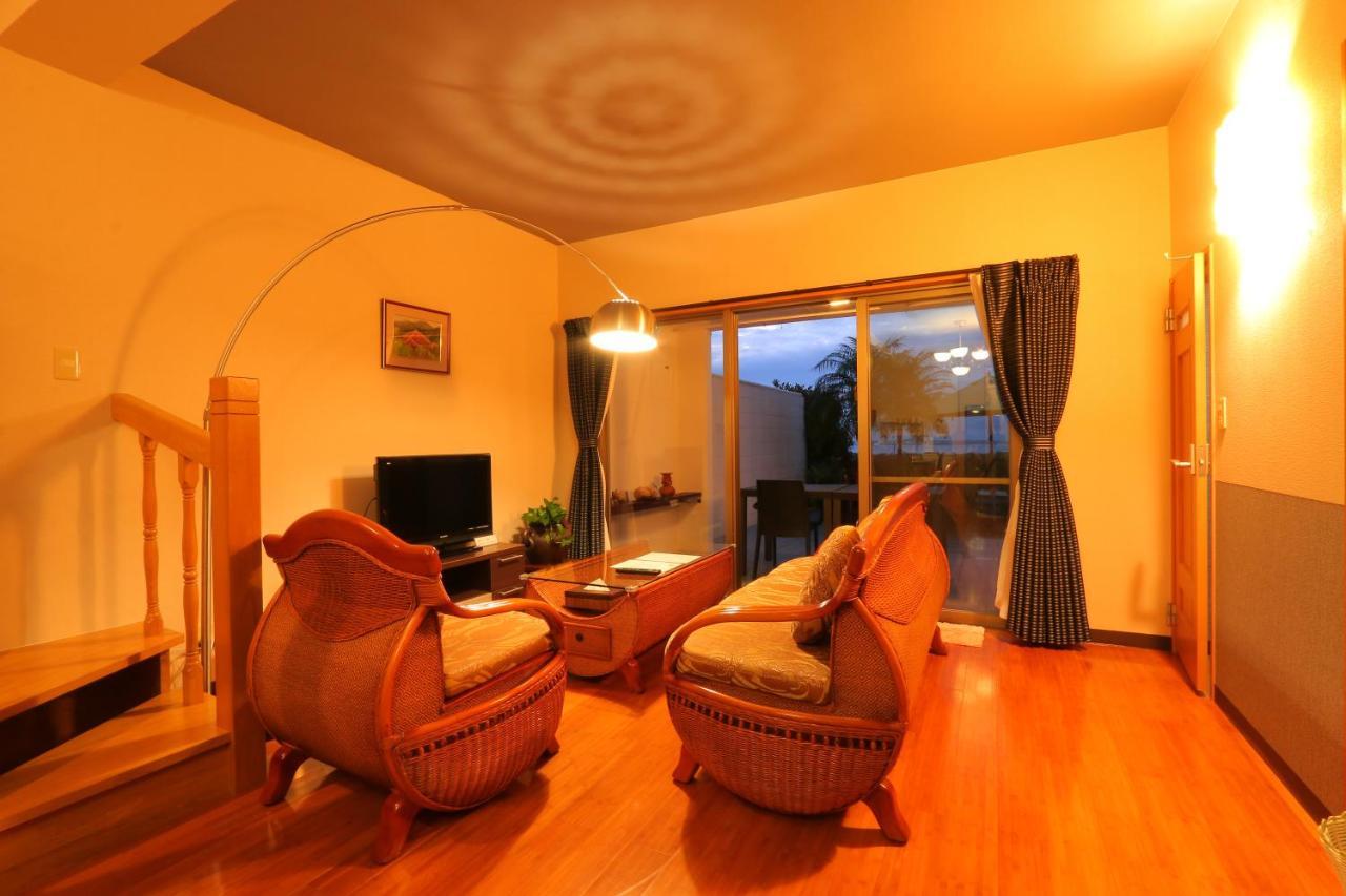 Villa Motobu Hills Eksteriør bilde