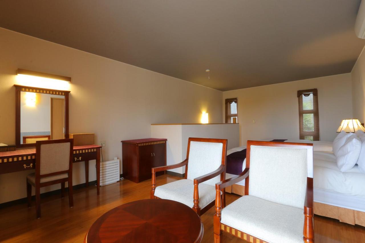 Villa Motobu Hills Eksteriør bilde