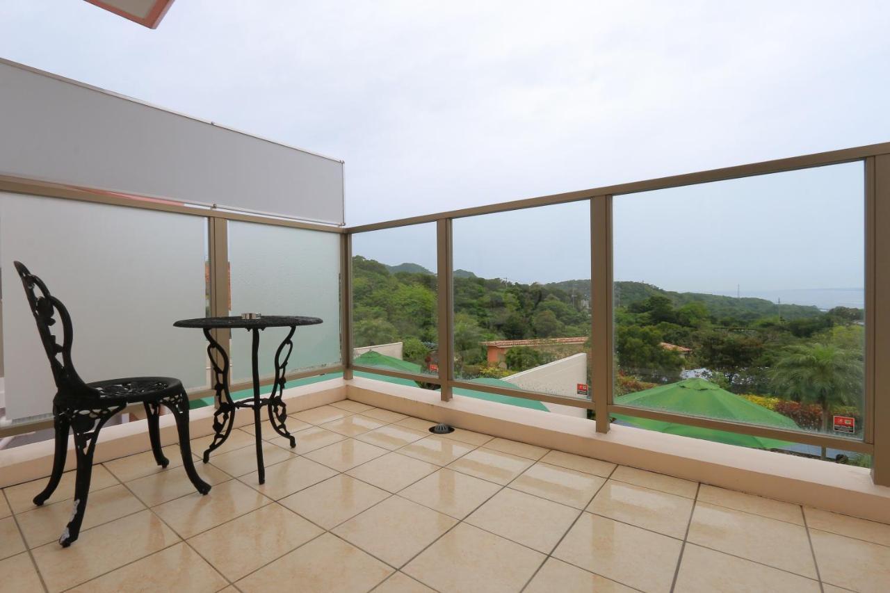 Villa Motobu Hills Eksteriør bilde